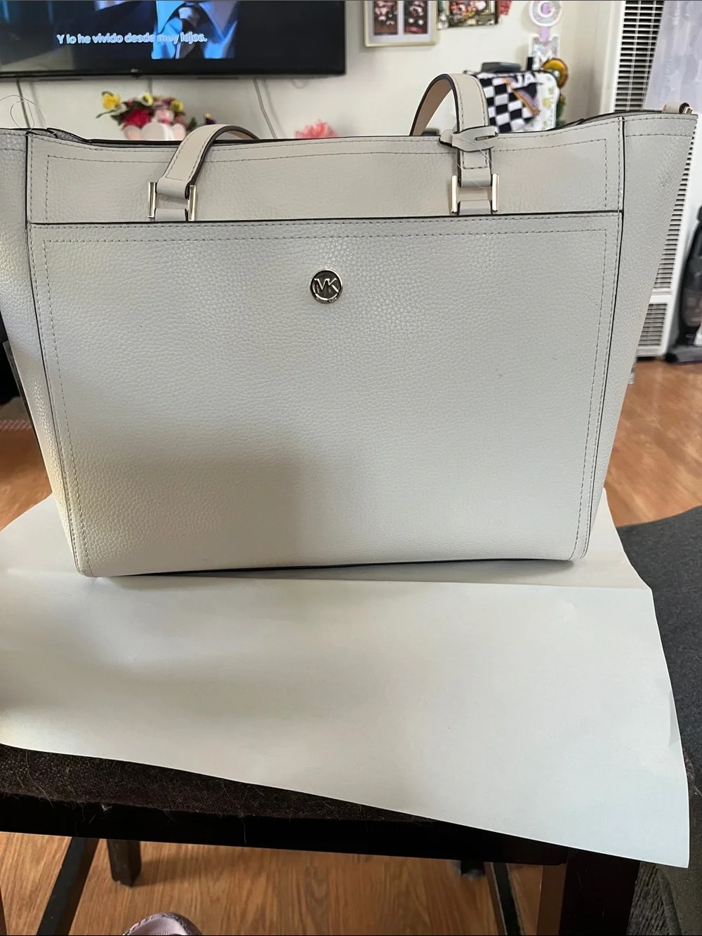 Michael Kors Pebbled Leather Tote in Light Gray and White set